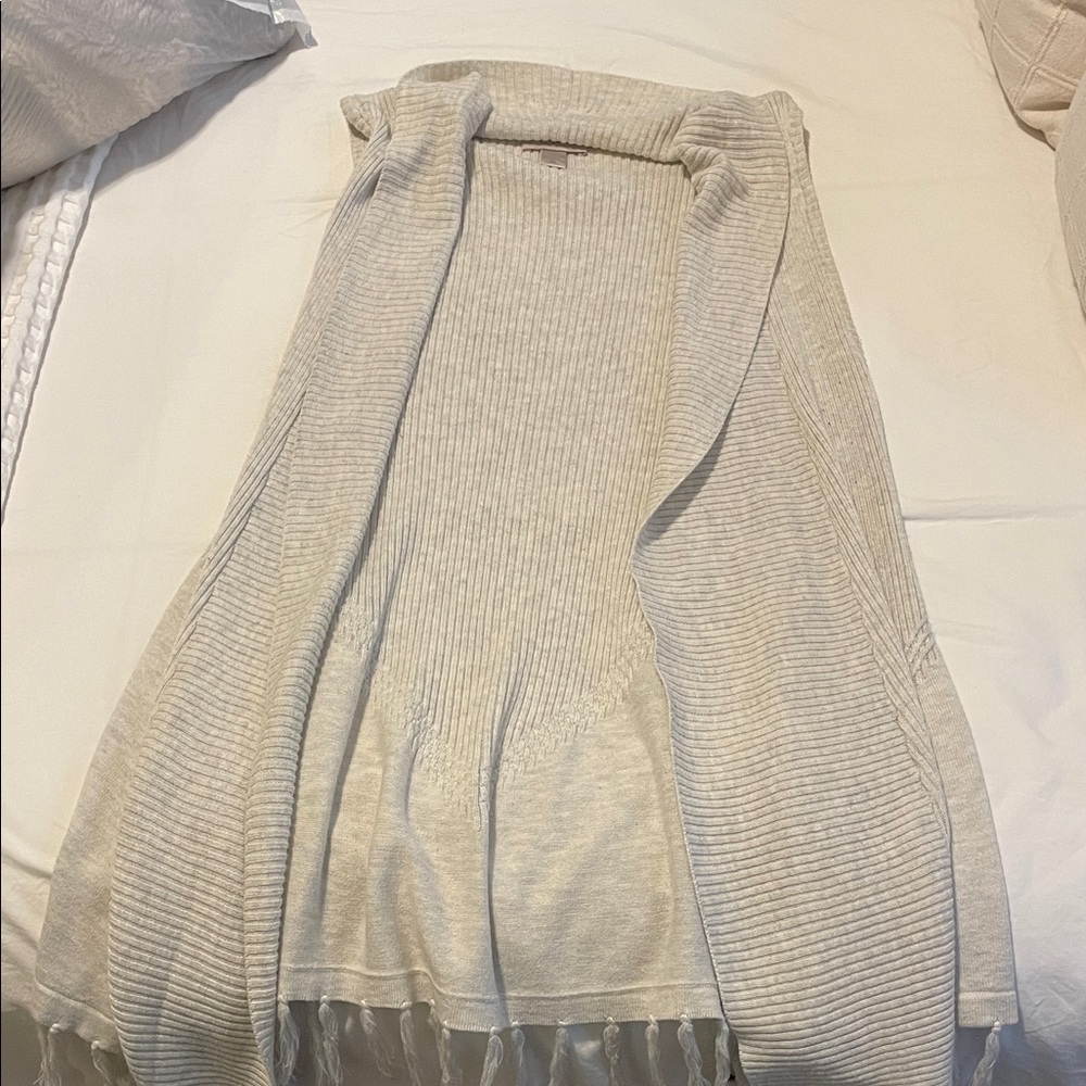 LOFT Cream Knit Fringe Sleeveless cardigan